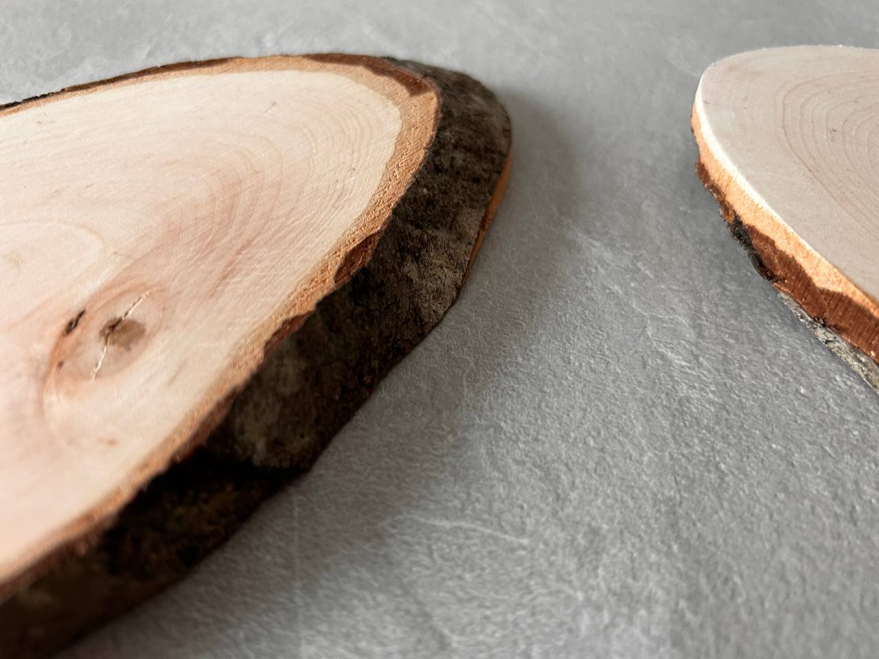 Frühstücksbrett Rindenbrett oval - Bakus Brettchenbude